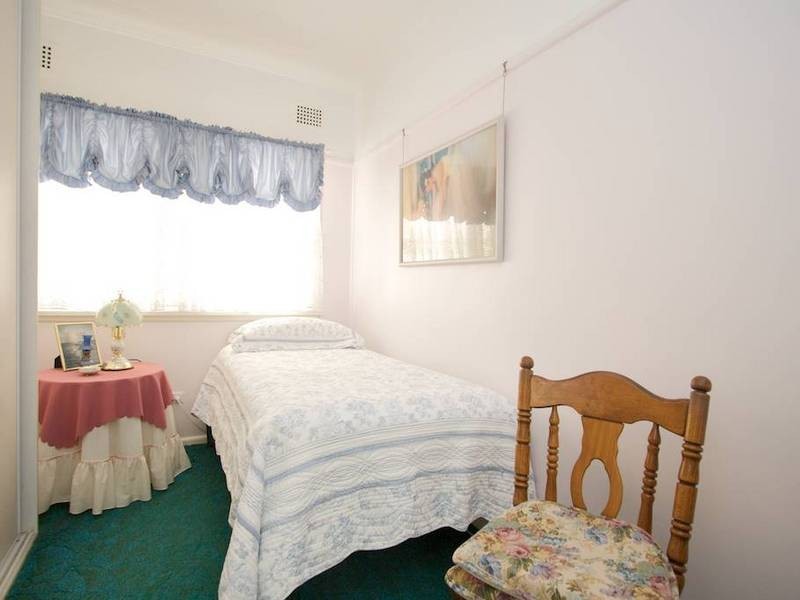 12 Springdale Rd, Wentworthville NSW 2145