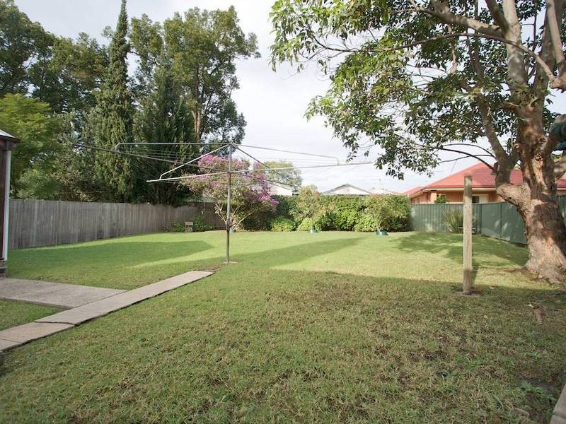 12 Springdale Rd, Wentworthville NSW 2145