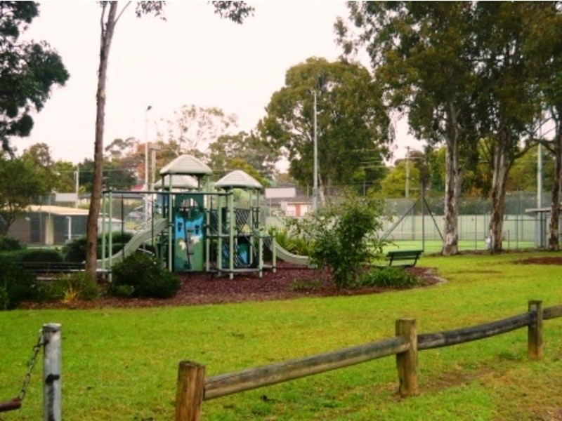 81 Picasso Crescent, Toongabbie NSW 2146