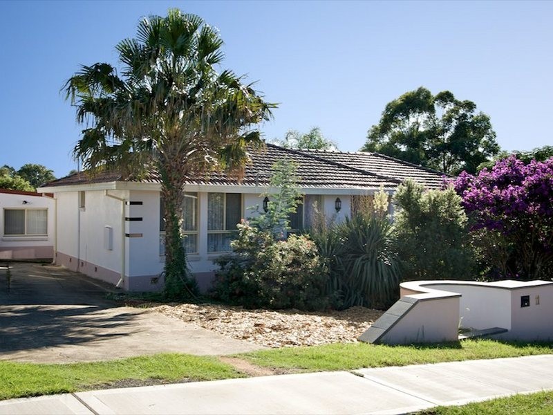 11 Michelle Drive, Constitution Hill NSW 2145