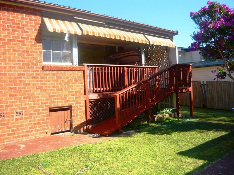 13 Andrew Place, Girraween NSW 2145