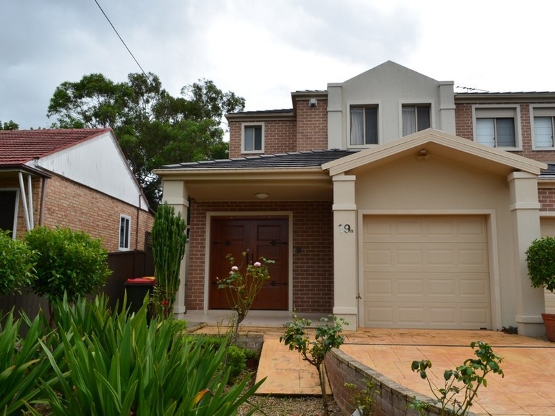 19A Springdale Avenue, Wentworthville NSW 2145