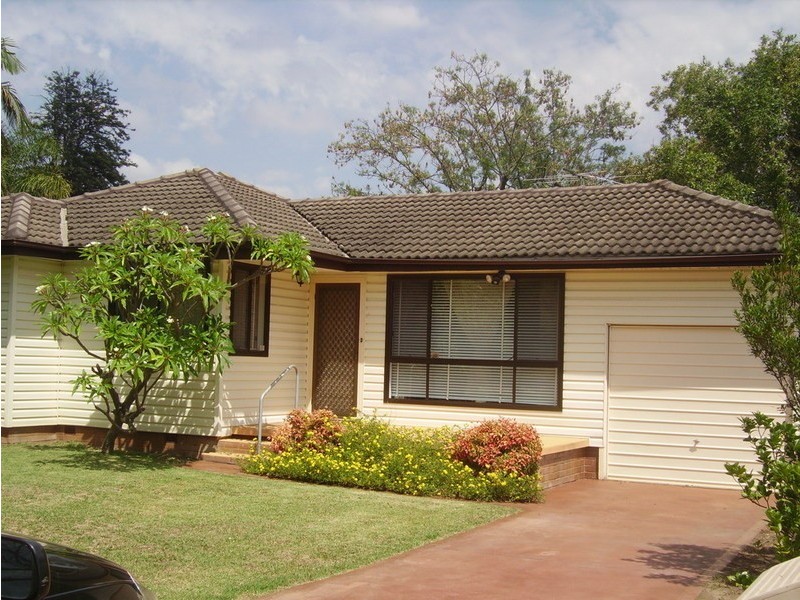 8 Todd Circle, Toongabbie NSW 2146