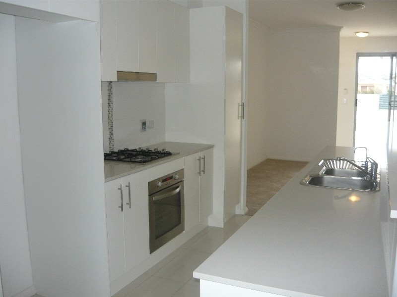 11 Glenvale Avenue, Parklea NSW 2768