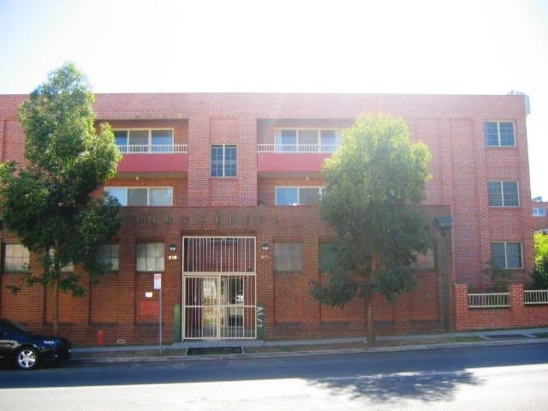 15/211-213 Dunmore Street, Wentworthville NSW 2145