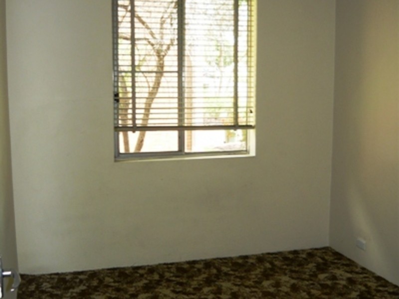 5/6 Mia Mia, Girraween NSW 2145