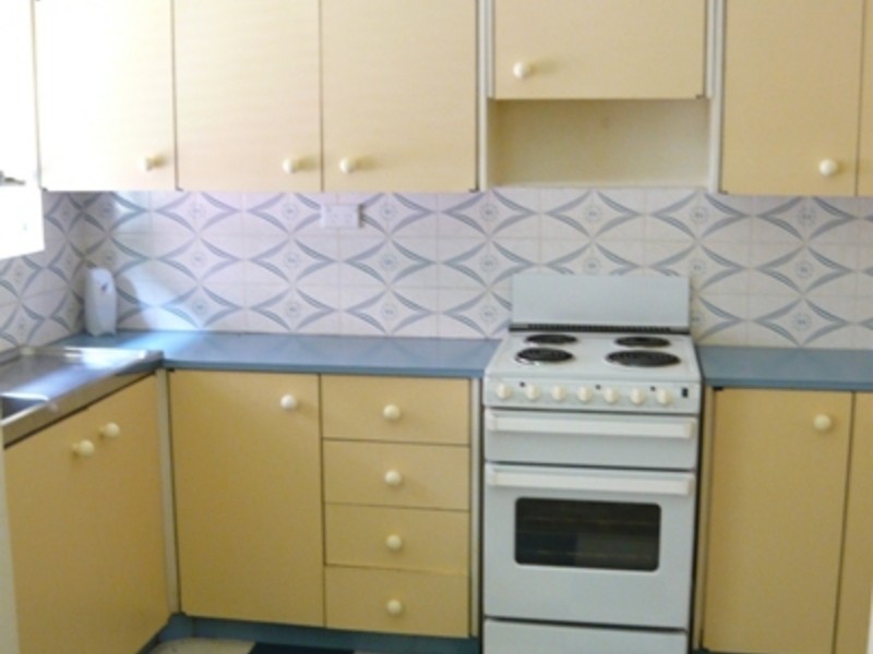 5/6 Mia Mia, Girraween NSW 2145