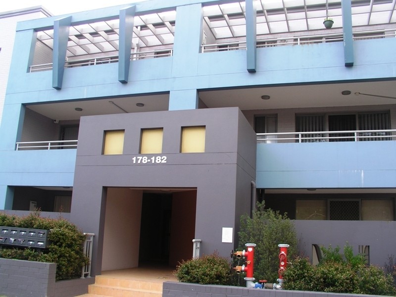17/178 Bridge Road, Westmead NSW 2145