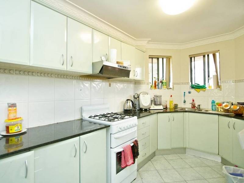 11/2-6 Mowle Street, Westmead NSW 2145