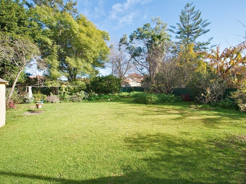 8 Yarbon Street, Wentworthville NSW 2145