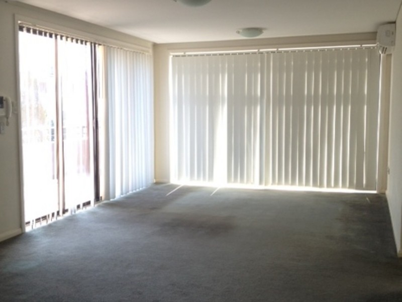 4/13-15 Howard Avenue, Northmead NSW 2152