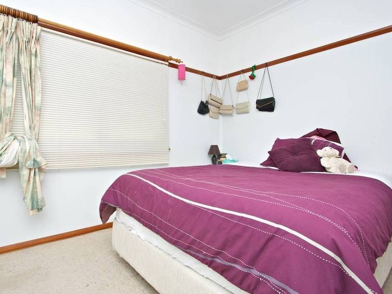 7 Levy St, Pendle Hill NSW 2145