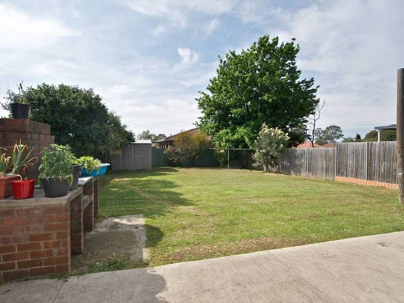 7 Levy St, Pendle Hill NSW 2145