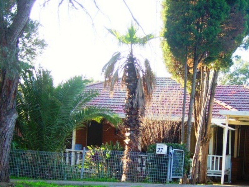 27 Stapleton Street, Pendle Hill NSW 2145