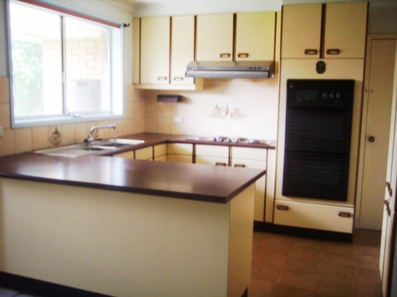 27 Stapleton Street, Pendle Hill NSW 2145