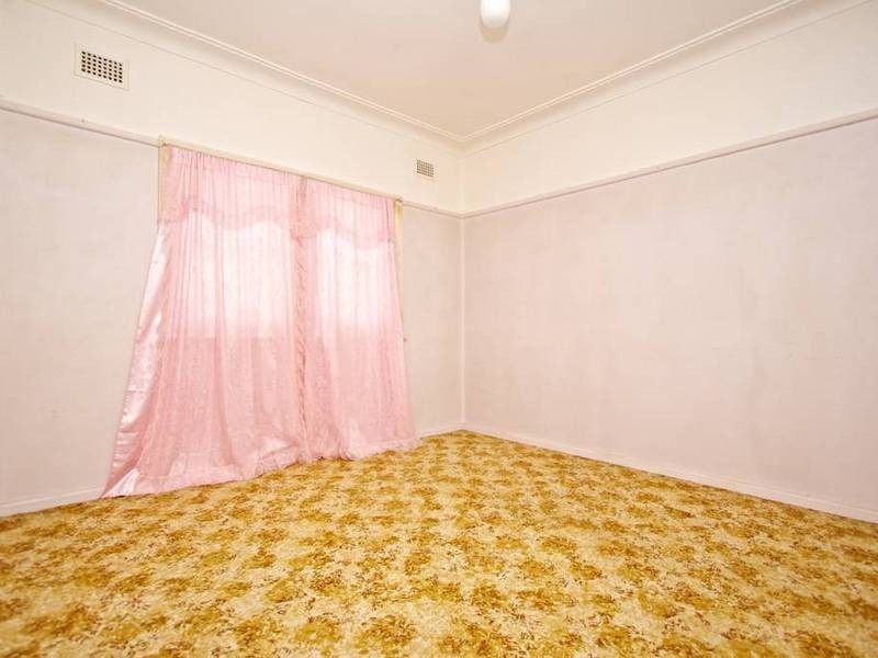 49 Emert Street, Wentworthville NSW 2145