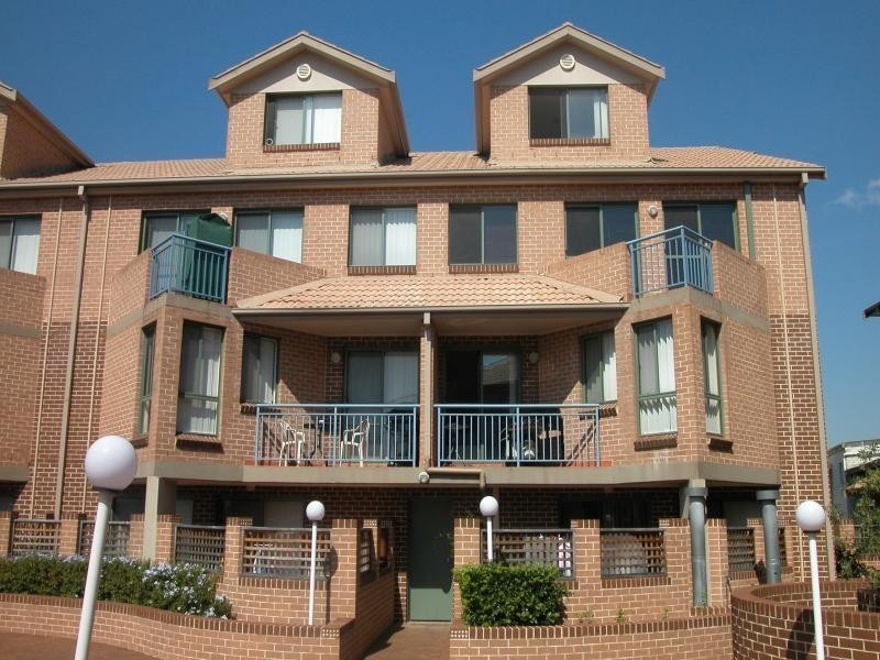 27/503 Wentworth Avenue, Toongabbie NSW 2146