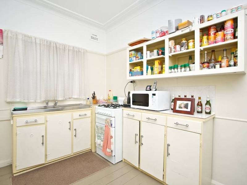 4 Newton Road, Blacktown NSW 2148