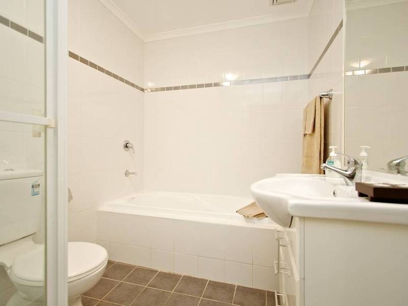 4/10-12 Reid Avenue, Westmead NSW 2145