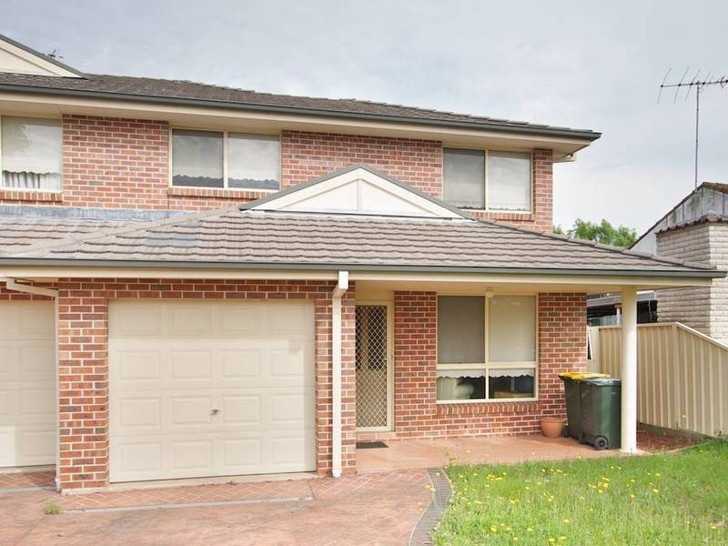 2/20 Camillo Street, Pendle Hill NSW 2145