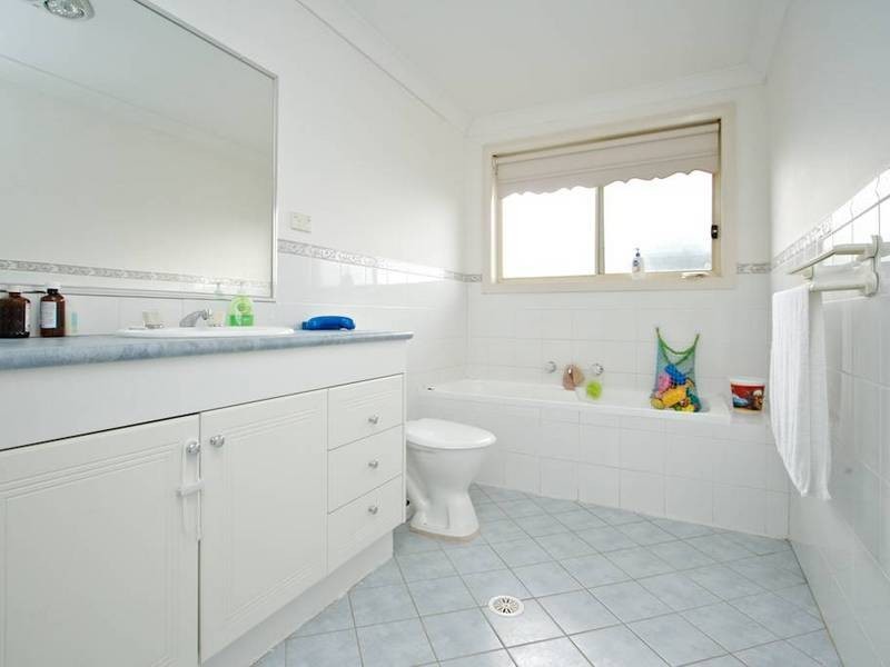 2/20 Camillo Street, Pendle Hill NSW 2145