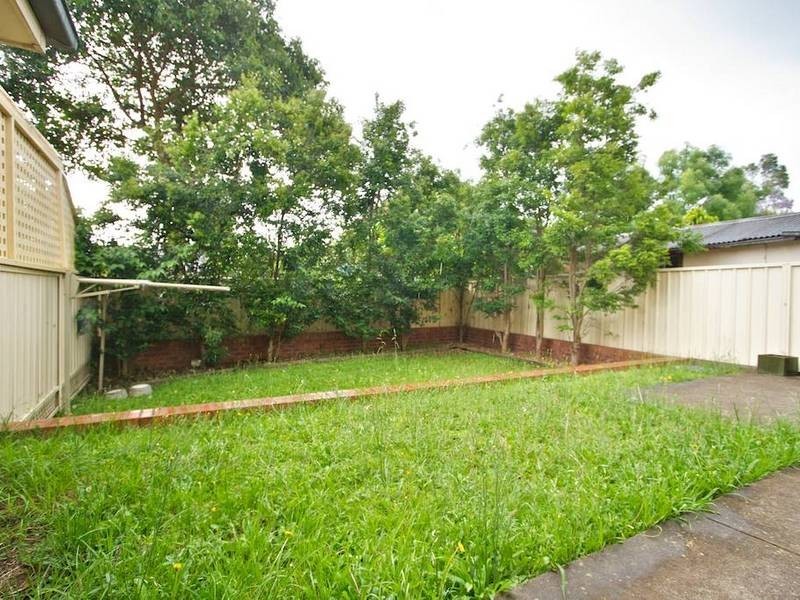 2/20 Camillo Street, Pendle Hill NSW 2145