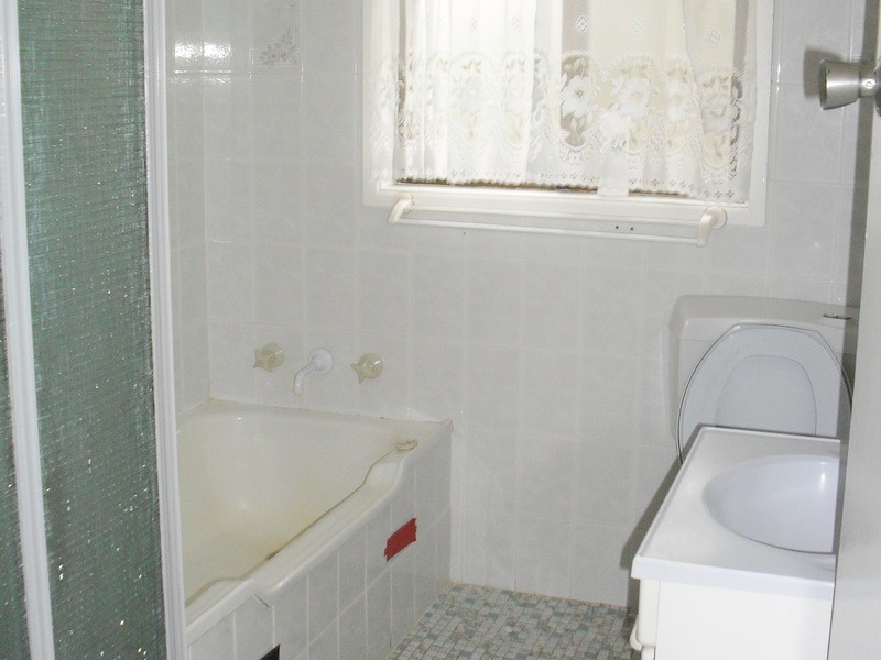 8 Keyworth Drive, Blacktown NSW 2148