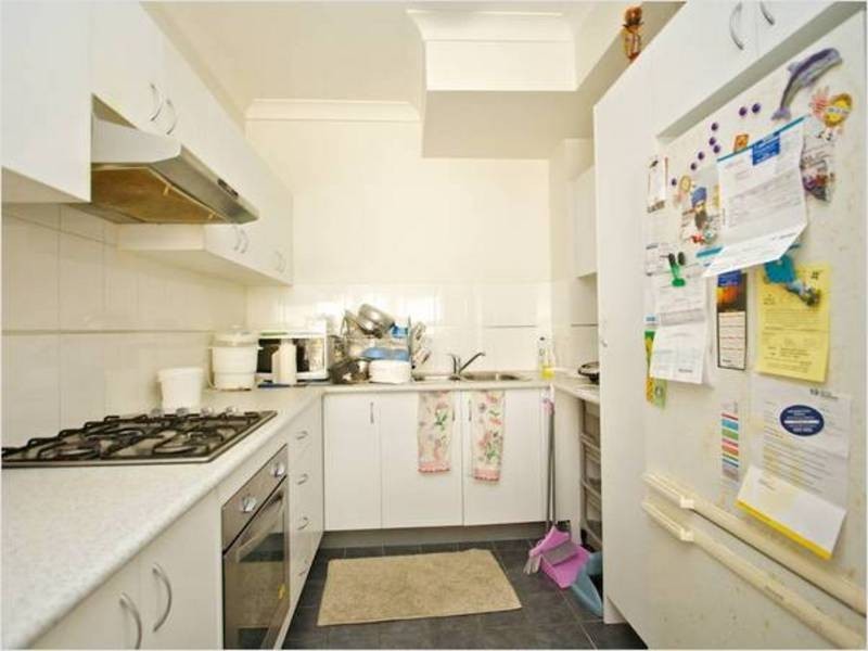 8/21 Third Avenue, Blacktown NSW 2148