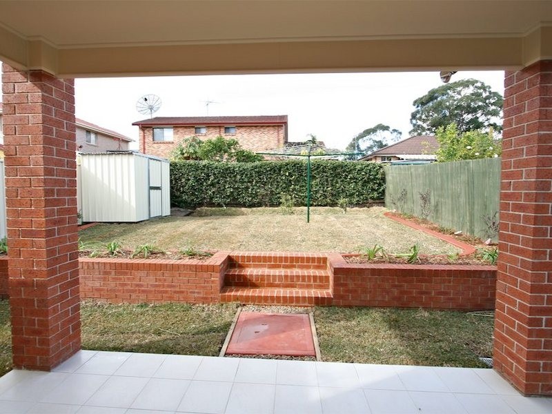 37 Wyena Road, Pendle Hill NSW 2145