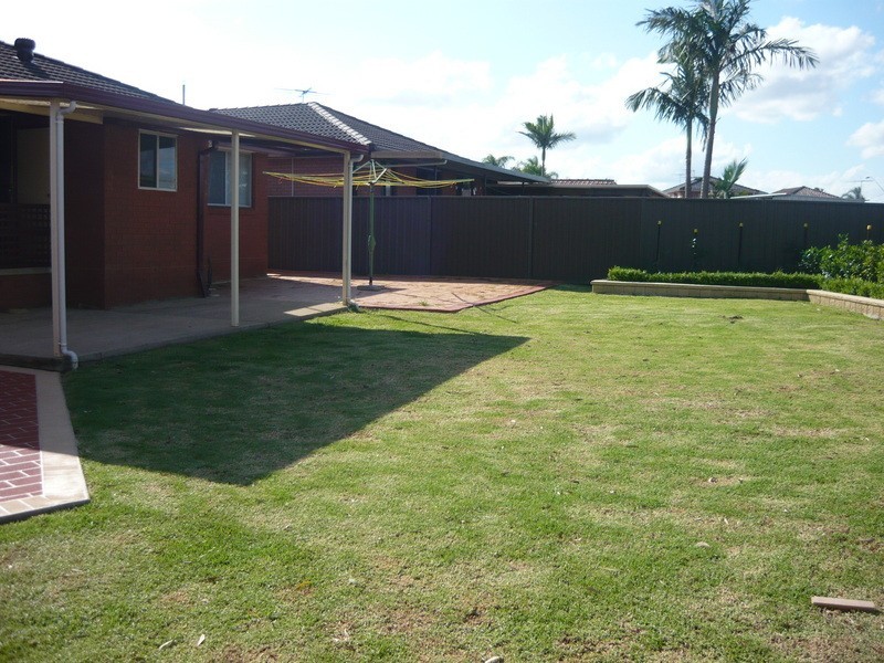 27 Dawn Street, Greystanes NSW 2145