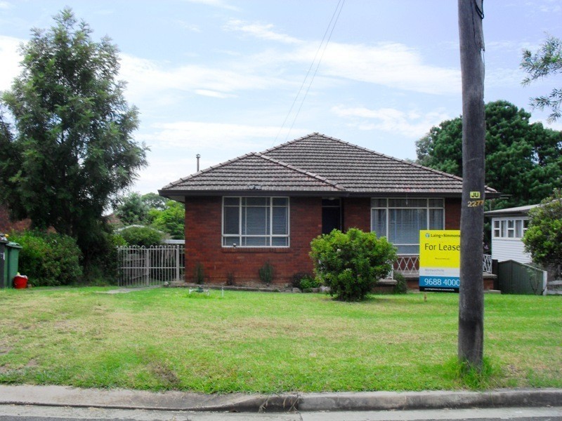 4 Thorne Avenue, Pendle Hill NSW 2145