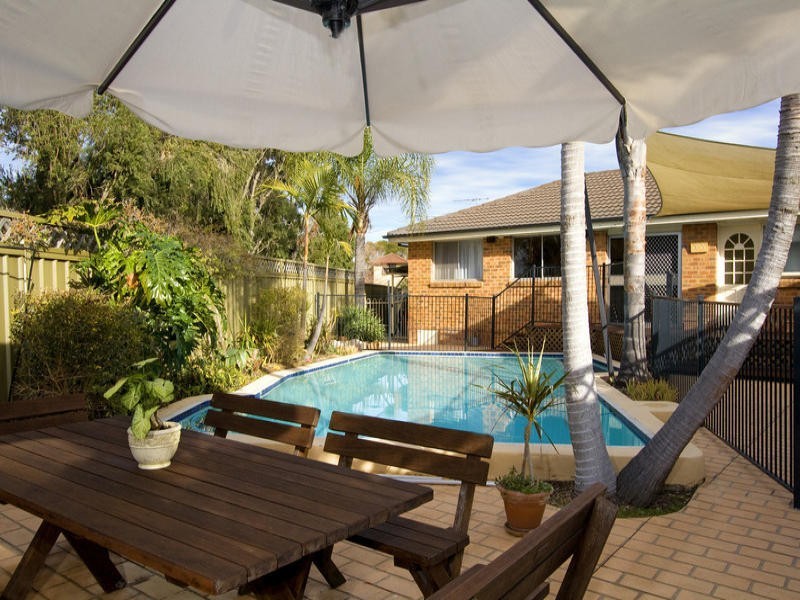 18 Piquet crescent, Toongabbie NSW 2146