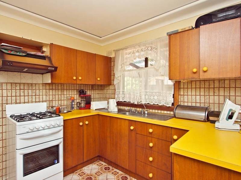 8 Crosby Street, Greystanes NSW 2145