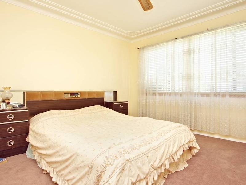 8 Crosby Street, Greystanes NSW 2145