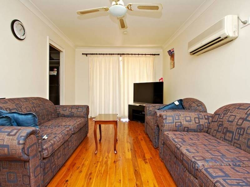 8 Eton Court, Cambridge Park NSW 2747