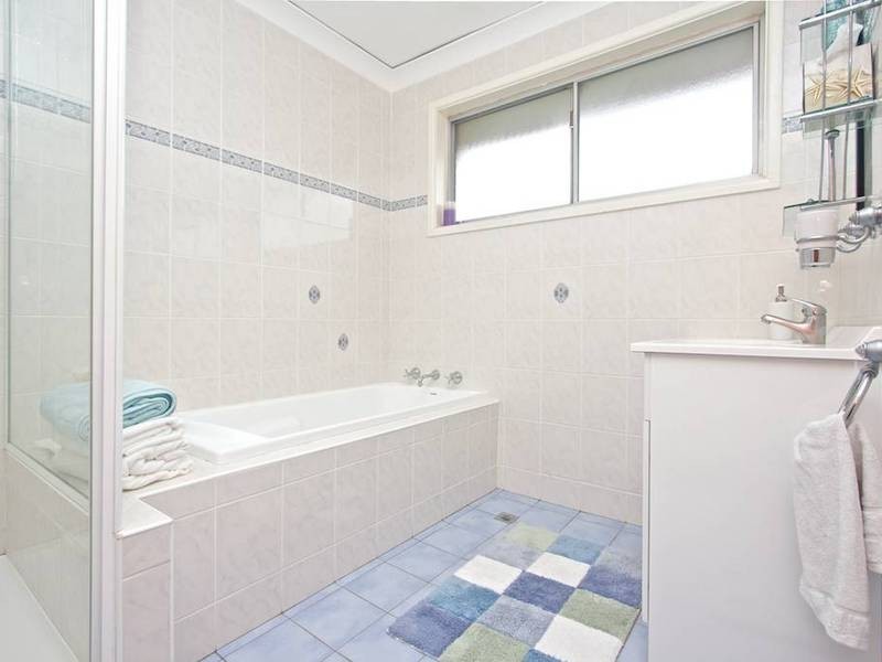 87 Lyle Street, Girraween NSW 2145