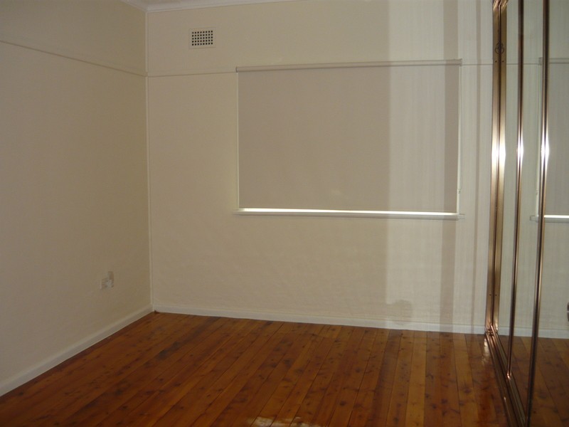 15 Binalong Road, Pendle Hill NSW 2145