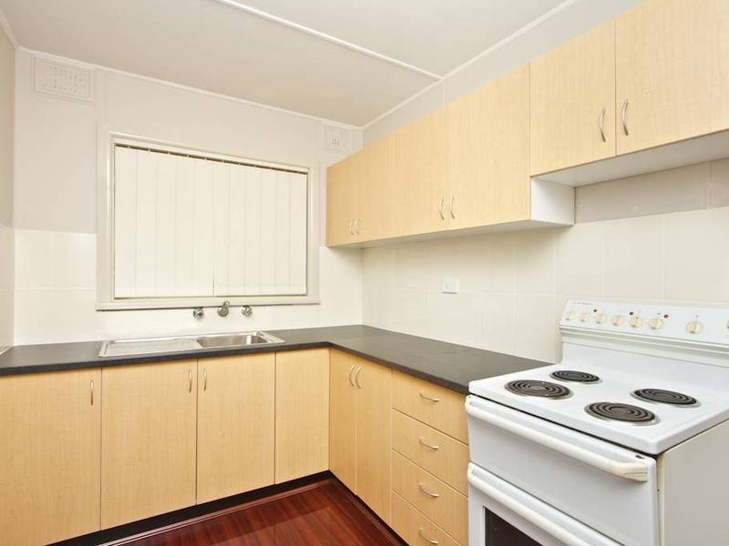 2 Ivy Street, Toongabbie NSW 2146