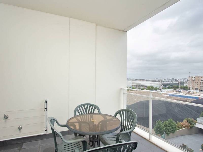 602/1 Stromboli Strait, Wentworth Point NSW 2127