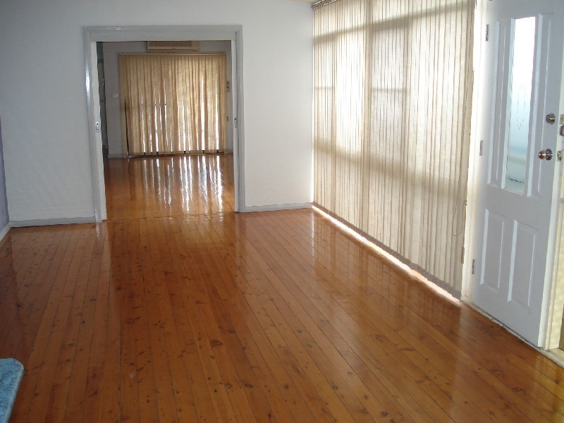 16 Cornock Street, Toongabbie NSW 2146