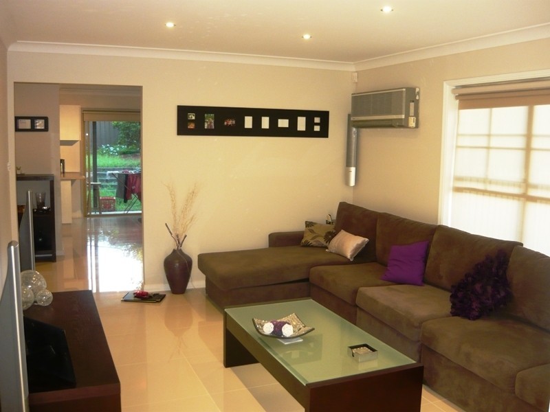 8A Manorhouse Boulevarde, Quakers Hill NSW 2763