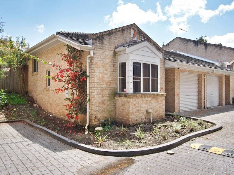 4/37 Binalong Road, Pendle Hill NSW 2145