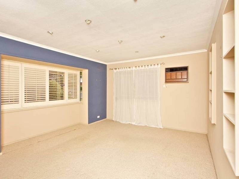 15 Saxon Place, Constitution Hill NSW 2145