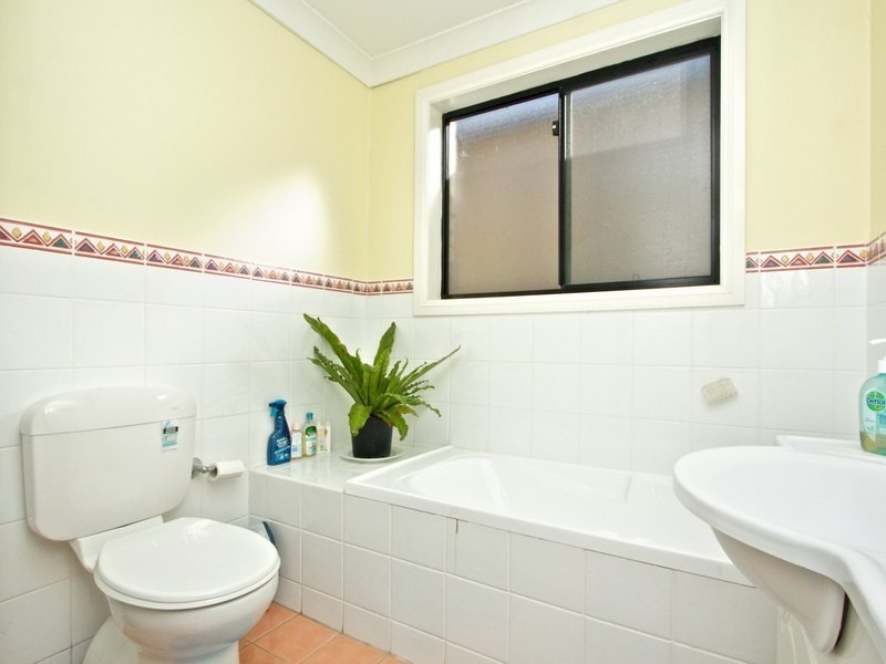 4/24 Tungarra Road, Girraween NSW 2145