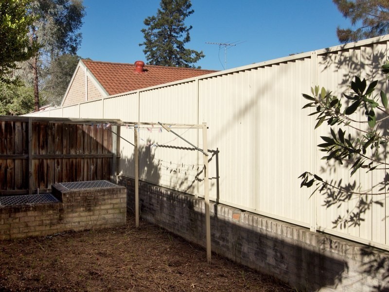 4/24 Tungarra Road, Girraween NSW 2145