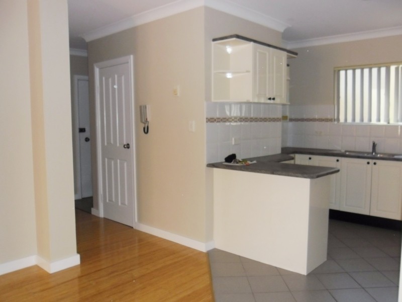 15/211-215 Dunmore Street, Wentworthville NSW 2145