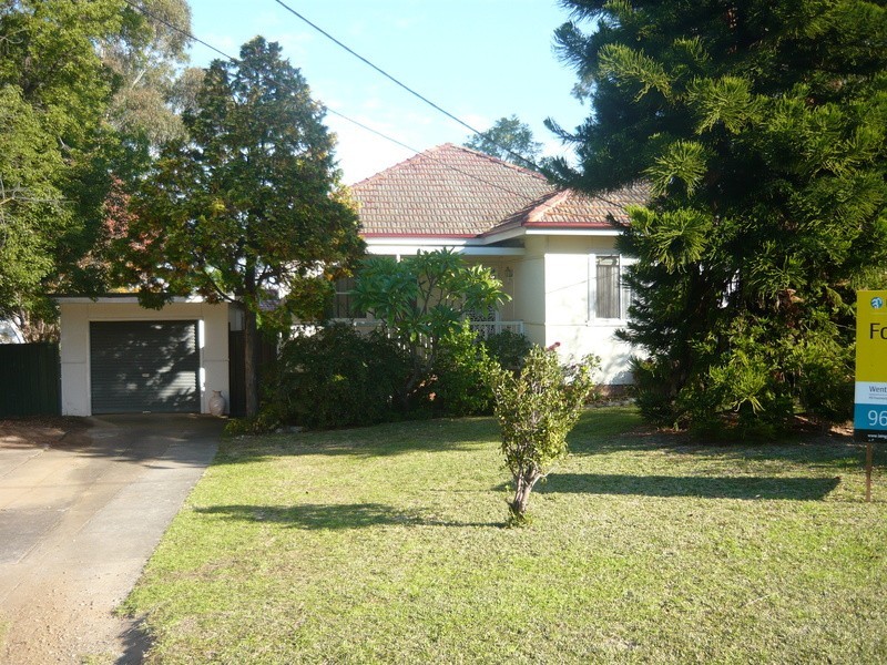 8 Burra Street, Pendle Hill NSW 2145