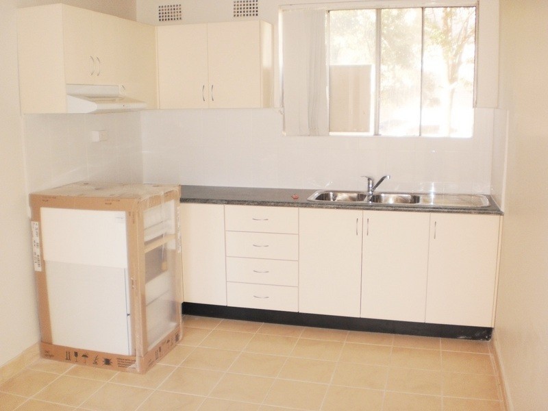 2/19 Cunninghame Street, Fairfield NSW 2165