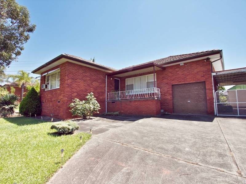 15 Lyle Street, Girraween NSW 2145