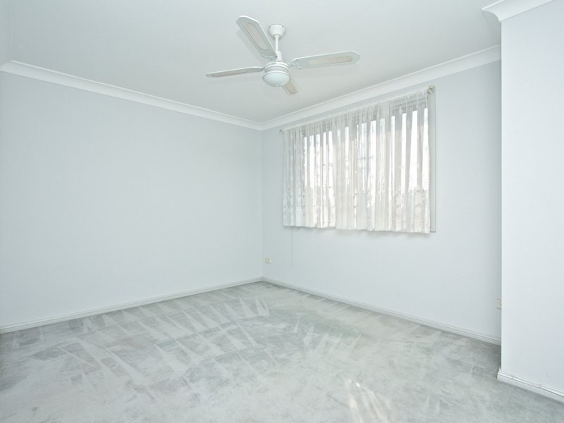 2/87 Oramzi Street, Girraween NSW 2145